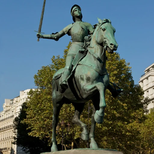 Jeanne D'arc era louca ou corajosa? Entre vozes e visões, ela não deixou ser calada e foi uma das mulheres francesas mais importantes da história.